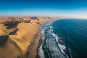 Sandwich Harbour : guide complet pour visiter ce site spectaculaire en Namibie
